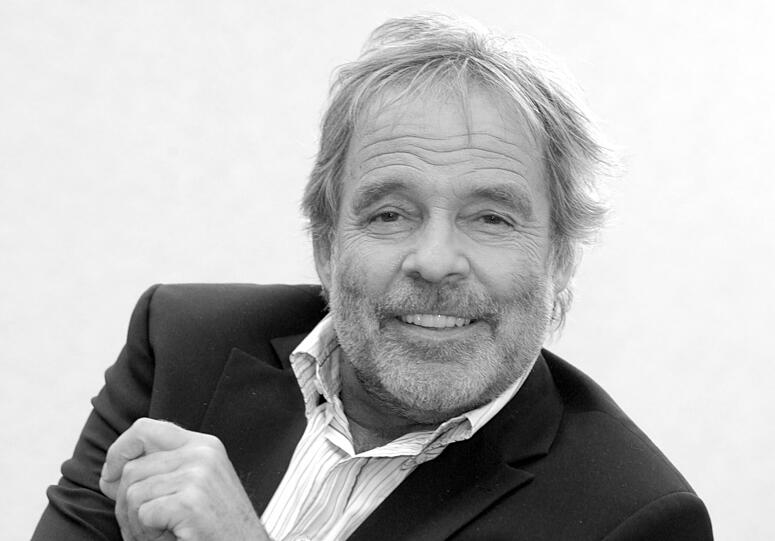 Thomas Fritsch starb am 21. April. Der Schauspieler wurde 77 Jahre alt. Laut einer engen Vertrauten sei er friedlich eingeschlafen.