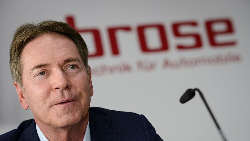 Michael Stoschek, Vorsitzender der Gesellschafterversammlung der Brose Unternehmensgruppe, spricht auf einer Pressekonferenz.
