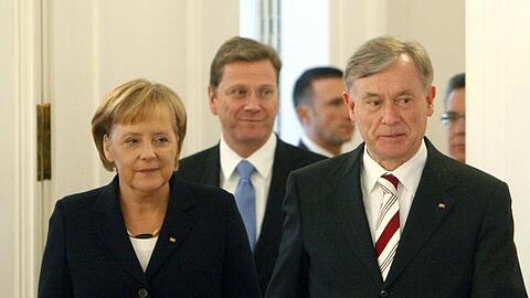 Bundeskanzlerin Merkel und Bundespräsident Köhler reisen immer im selben Flugzeug