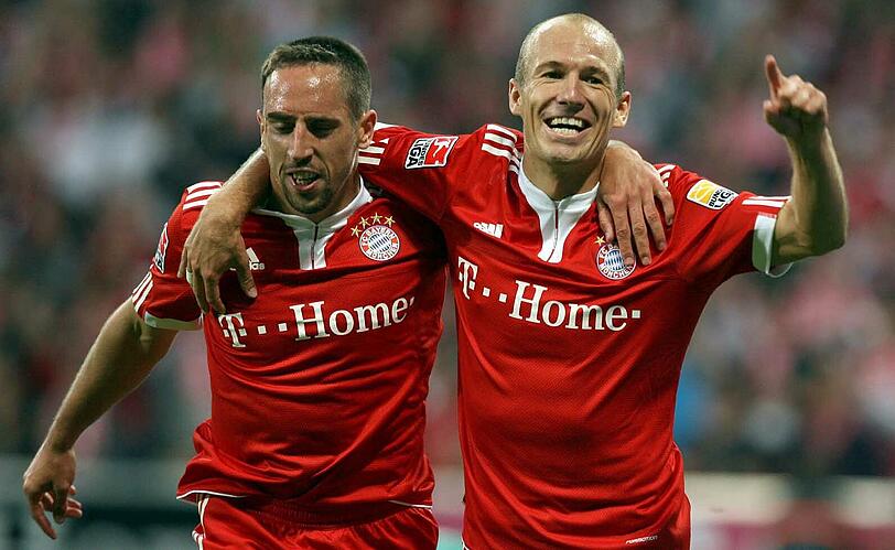 SERIENSIEGE. Das System van Gaal kommt richtig in Schwung. Der FC Bayern gewinnt deutschlandweit ungewöhnlich viele Sympathiepunkte.