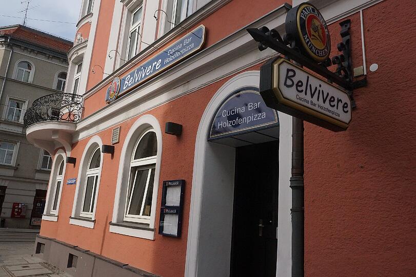 Zu den Ristoranti in München gehört jetzt auch das Belvivere mit Bar und Holzofenpizza.
