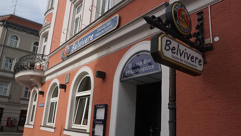 Zu den Ristoranti in München gehört jetzt auch das Belvivere mit Bar und Holzofenpizza. Zu den Ristoranti in München gehört jetzt auch das Belvivere mit Bar und Holzofenpizza.
