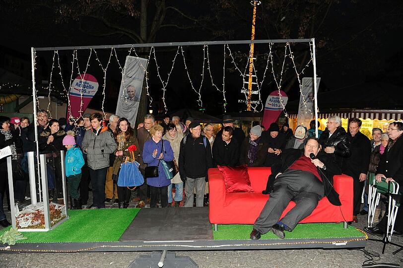 Hier mehr Bilder von der Wiege-Aktion mit Ottfried Fischer auf dem Viktualienmarkt....