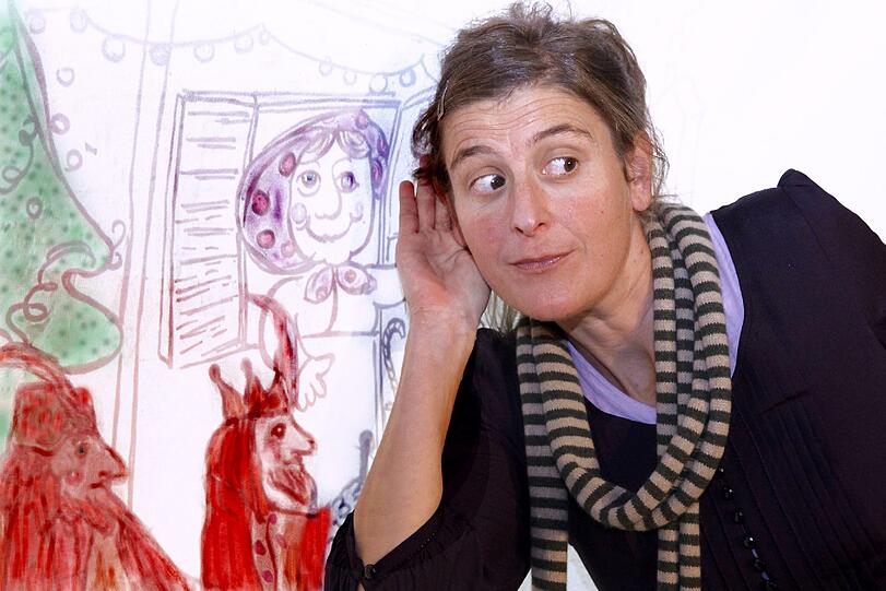 Ein Bildtheater für Kinder mit dem Titel "Die Geschichte von den drei goldenen Löffeln" gibt es im Theater in der Fraunhoferstraße.