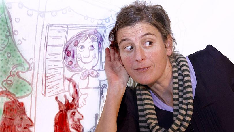 Ein Bildtheater für Kinder mit dem Titel "Die Geschichte von den drei goldenen Löffeln" gibt es im Theater in der Fraunhoferstraße. Ein Bildtheater für Kinder mit dem Titel "Die Geschichte von den drei goldenen Löffeln" gibt es im Theater in der Fraunhoferstraße.