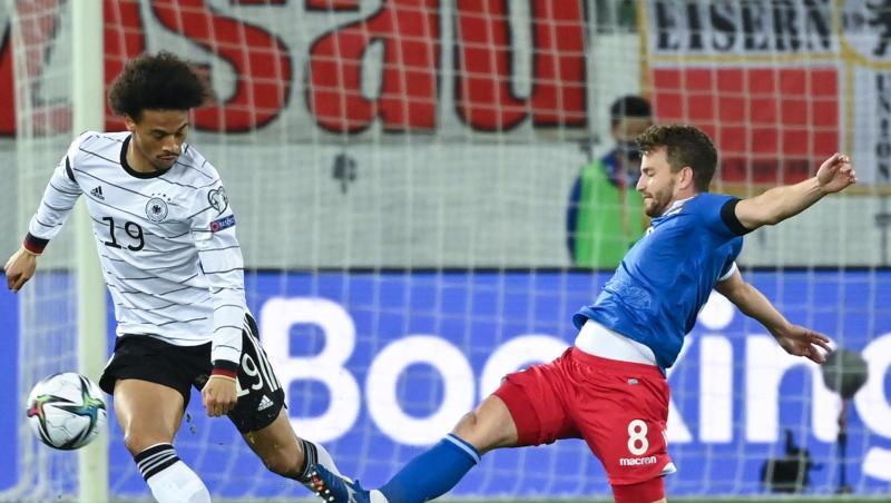 Zeigte eine ansprechende Partie gegen Liechtenstein: Leroy Sané (l).