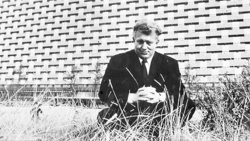 Josef Schörghuber (1920 bis 1995) ist der Gründer der Gruppe. 1954 gründete der gelernte Zimmermann und Bauingenieur die Bayerische Hausbau (BHB). Josef Schörghuber (1920 bis 1995) ist der Gründer der Gruppe. 1954 gründete der gelernte Zimmermann und Bauingenieur die Bayerische Hausbau (BHB).