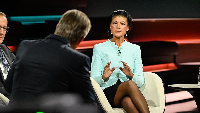 In seinem ZDF-Talk lieferte sich Markus Lanz hitzige Wortgefechte mit Sahra Wagenknecht.