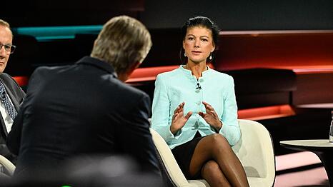 In seinem ZDF-Talk lieferte sich Markus Lanz hitzige Wortgefechte mit Sahra Wagenknecht.