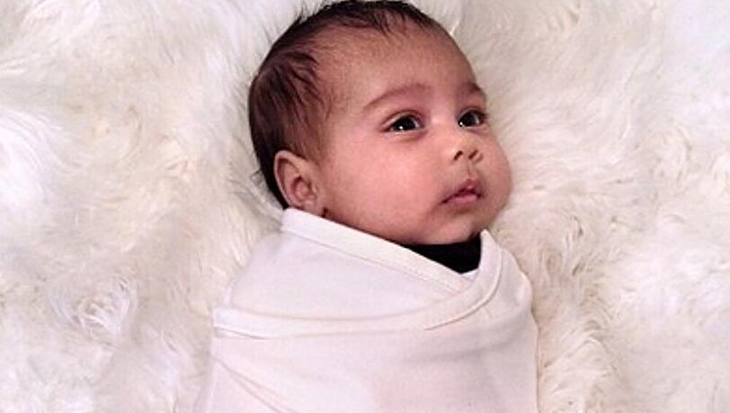 Von Mutter Kim Kardashian vermisst: Baby North Von Mutter Kim Kardashian vermisst: Baby North