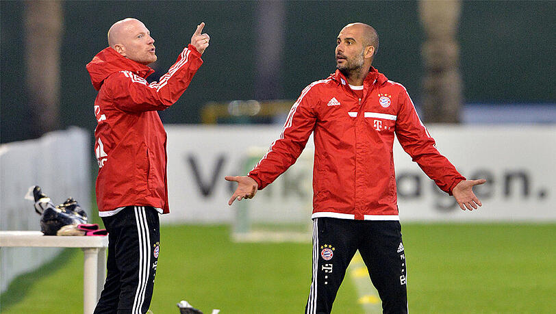 Matthias Sammer (l.) und Pep Guardiola auf dem Trainingsgelände in Katar. Der FC Bayern reist bereits zum fünften Mal ins Trainingslager in den Wüstenstaat. Matthias Sammer (l.) und Pep Guardiola auf dem Trainingsgelände in Katar. Der FC Bayern reist bereits zum fünften Mal ins Trainingslager in den Wüstenstaat.