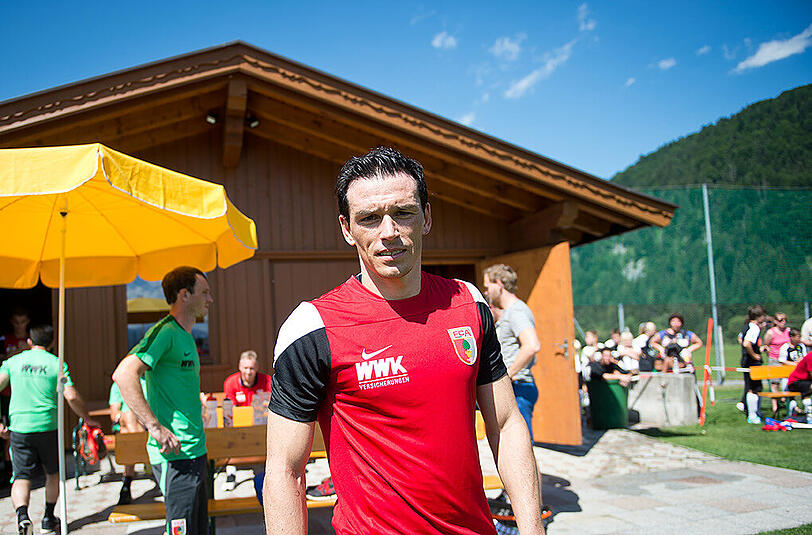 Piotr Trochowski war vereinslos. Jetzt schnappte sich der FC Augsburg den Standard-Experten.