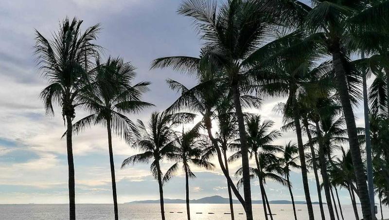 Ein leerer Strand in Pattaya. Nun sollen die Touristen zurückkehren.