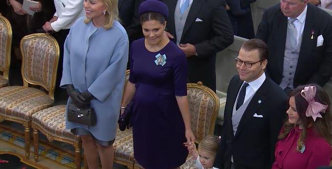Chris O'Neills Mutter Eva O'Neill mit Kronprinzessin Victoria, Töchterchen Estelle und Mann Daniel
