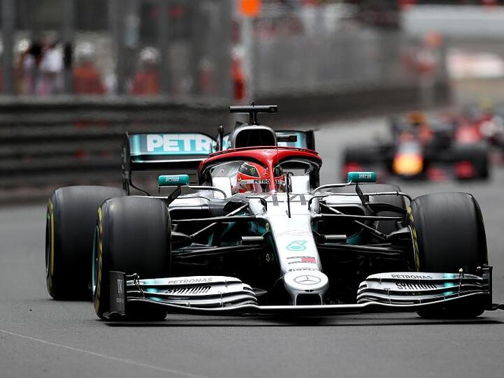 Der Brite Lewis Hamilton vom Team Mercedes gewinnt auch in Monaco.