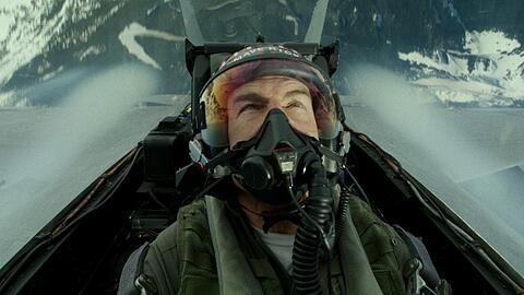"Top Gun: Maverick" landet in den USA auf Platz sechs der erfolgreichsten Filme aller Zeiten.