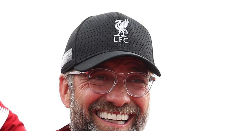 Trainer Jürgen Klopp steht beim FC Liverpool vor einer vorzeitigen Vertragsverlängerung. Trainer Jürgen Klopp steht beim FC Liverpool vor einer vorzeitigen Vertragsverlängerung.