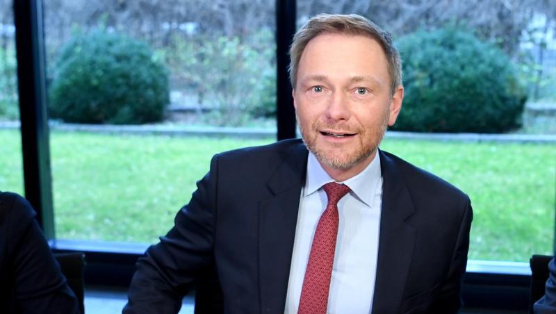 Nicht sein angenehmster Termin: FDP-Chef Christian Lindner vor der Sitzung des Bundesvorstands. Nicht sein angenehmster Termin: FDP-Chef Christian Lindner vor der Sitzung des Bundesvorstands.