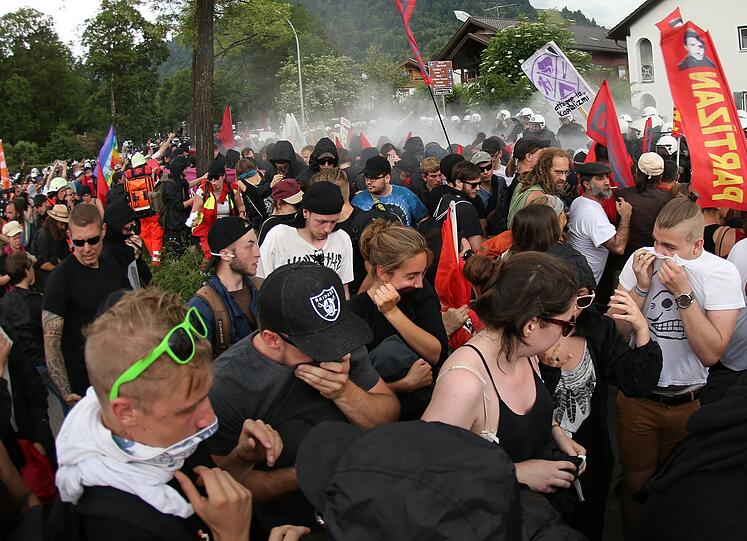 Weitere Bilder zur Anti-G/-Demo in Garmisch.