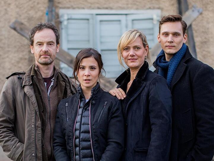 Das Dortmunder Team mit Jörg Hartmann (l-r, als Peter Faber), Aylin Tezel (Nora Dalay), Anna Schudt (Martina Bönisch) und Rick Okon (Jan Pawlak).