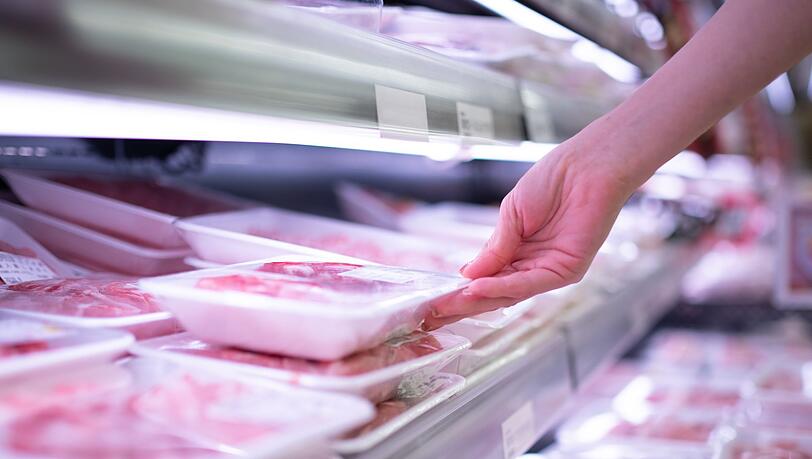 Fleisch ist nicht ungesund, wenn man es bewusst konsumiert und auf Qualität achtet. Fleisch ist nicht ungesund, wenn man es bewusst konsumiert und auf Qualität achtet.