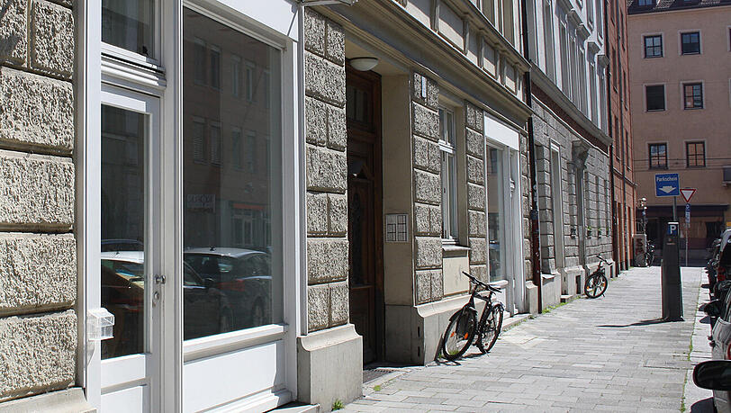 In der Angertorstraße 7 weilen jetzt die Mitarbeiter von WikiMUC. In der Angertorstraße 7 weilen jetzt die Mitarbeiter von WikiMUC.