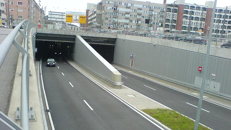 Zufahrt verboten – im Richard-Strauss-Tunnel am Sonntag. Zufahrt verboten – im Richard-Strauss-Tunnel am Sonntag.