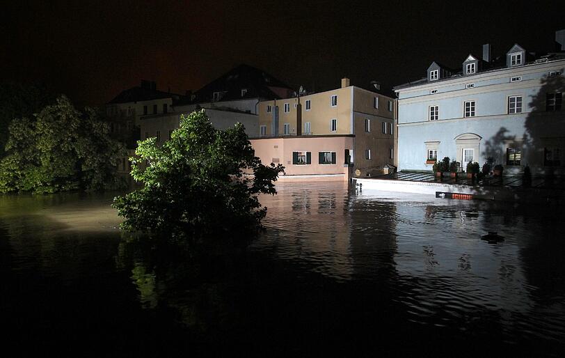 Viele Passauer mussten die Nacht in Sammelunterkünften verbringen.