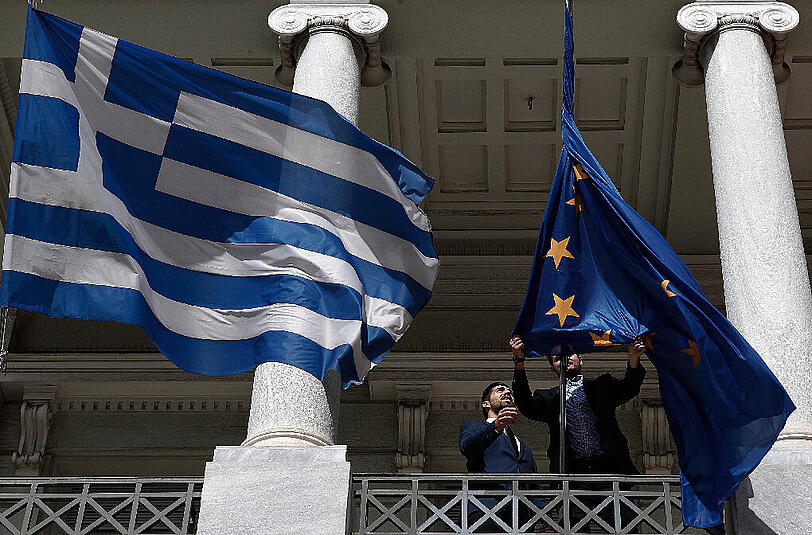 Die griechische Steuerfahndung hat offenbar große Probleme, Steuerschulden einzutreiben. Foto: Alexandros Vlachos/Symbolbild
