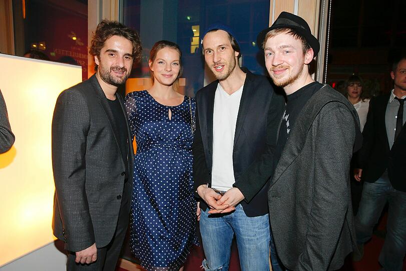 Yvonne Catterfeld und Oliver Wnuk, David Rott und Dietrich Brüggemann beim Empfang der Filmstiftung NRW im Rahmen der 64. Berlinale.