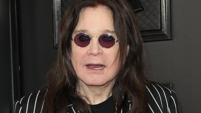 Ozzy Osbournes Gesundheitszustand bereitet schon seit Jahren Sorgen. Ozzy Osbournes Gesundheitszustand bereitet schon seit Jahren Sorgen.