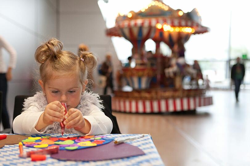 Beim Familiensonntag &bdquo;Bayerisches Festival&ldquo; ist in der BMW Welt und im BMW Museum ein abwechslungsreiches Programm rund um das Oktoberfest geboten.