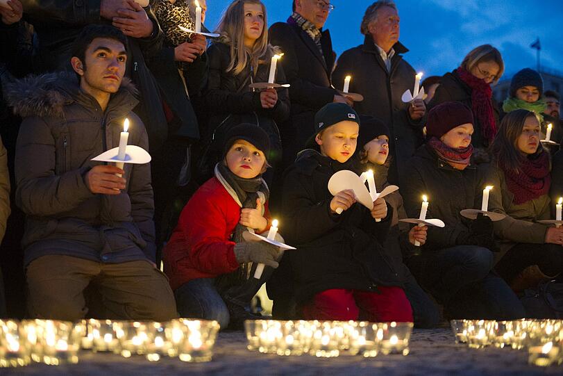 Kerzenschein als Symbol für den Frieden &ndash; wie hier in Berlin.