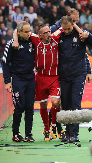 Franck Ribéry verletzt sich im Spiel des FC Bayern gegen Hertha BSC: Die Bilder.