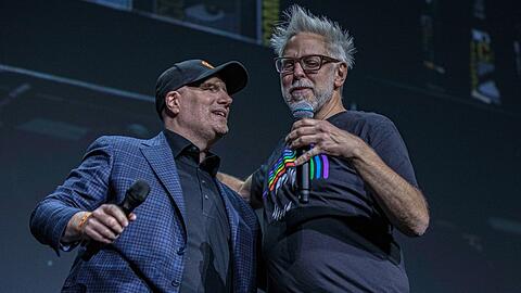 Kevin Feige (li.) und James Gunn arbeiteten schon eng für Marvel zusammen, nun sind sie Konkurrenten.