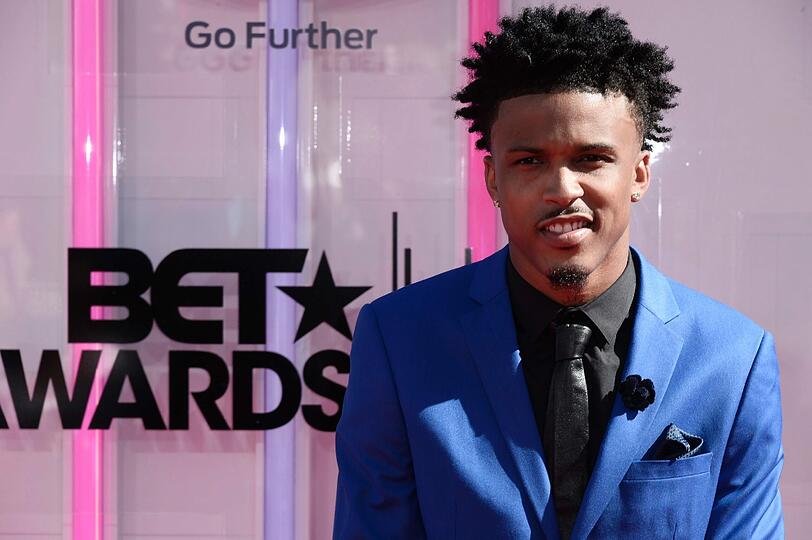 Sänger August Alsina auf dem roten Teppich bei den Black Entertainment Television Awards in Los Angeles.