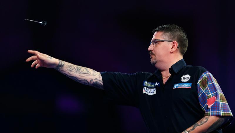 Gary Anderson steht bei der Darts-WM in der dritten Runde. Gary Anderson steht bei der Darts-WM in der dritten Runde.