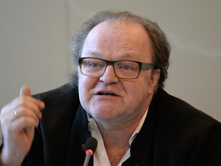 Der Filmproduzent Stefan Arndt erhält den diesjährigen Carl-Laemmle-Produzentenpreis. Foto: Ralf Hirschberger/Archiv