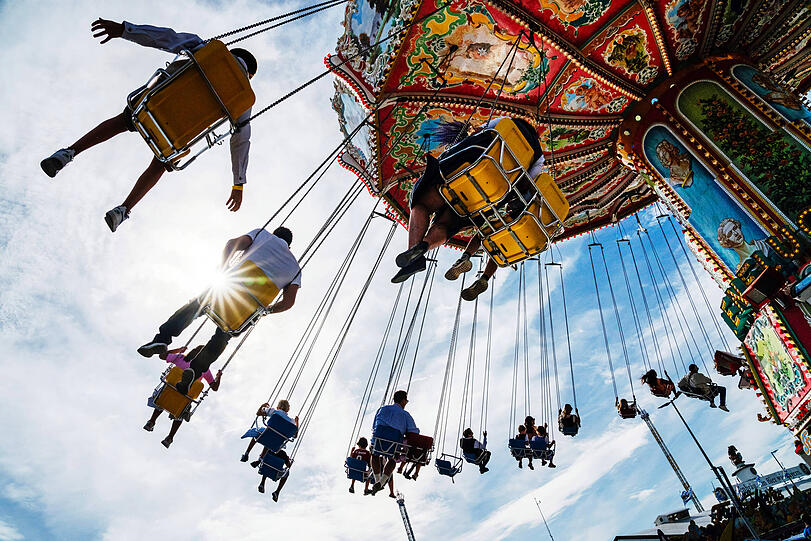 Bei bestem Wiesn-Wetter erfreuten sich auch die Fahrgeschäfte größter Beliebtheit. Bei bestem Wiesn-Wetter erfreuten sich auch die Fahrgeschäfte größter Beliebtheit.
