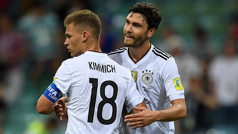 GEWINNER - Duo Jonas Hector/Joshua Kimmich: Die einzigen beiden Spieler beim Confed Cup, die auch in Löws A-Team gesetzt sind - zurecht, wie sie erneut nachwiesen. Hector gibt links Mr. Zuverlässig, Kimmich den heimlichen, aber gar nicht so stillen Leader. Löw prophezeit ihm eine "Riesenkarriere".
