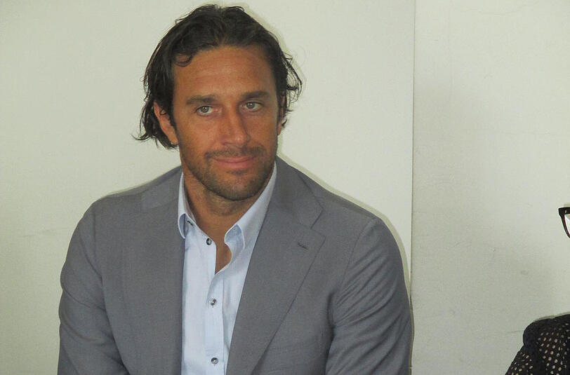 Vor der Verhandlung: Luca Toni im Oberlandesgericht.