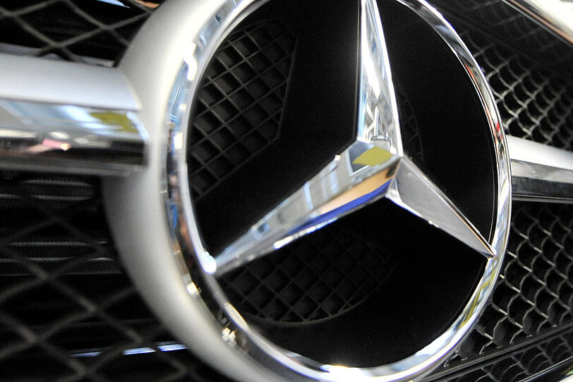 Versprochen war dem Ansbacher Rentner ein nagelneuer Benz. Bekommen hat er nach dem Transfer eines vierstelligen Betrages - nichts.