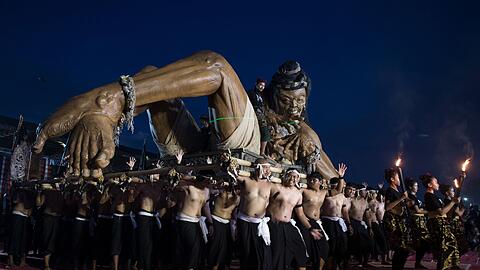 Am Vorabend von "Neypi" wurde es noch einmal laut auf der Insel.