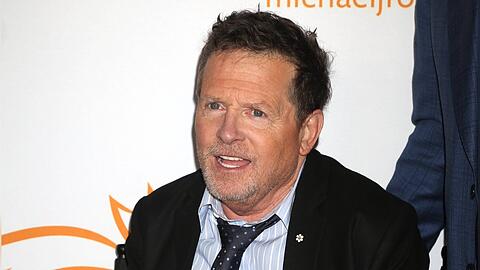 Michael J. Fox spielt in der dritten Staffel von "Shrinking" mit.