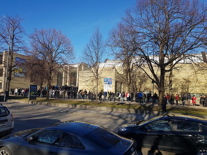 Die Neue Pinakothek wird saniert - viele Münchner wollen daher noch einmal die Sammlung bestaunen.