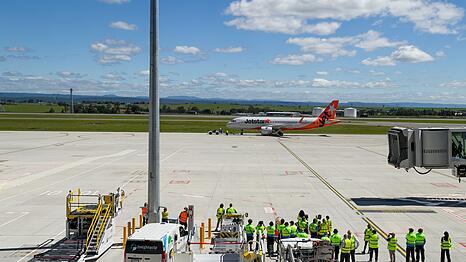 Bisher fliegen nur Jetstar und Air New Zealand den Flughafen an - andere Airlines werden bald folgen.