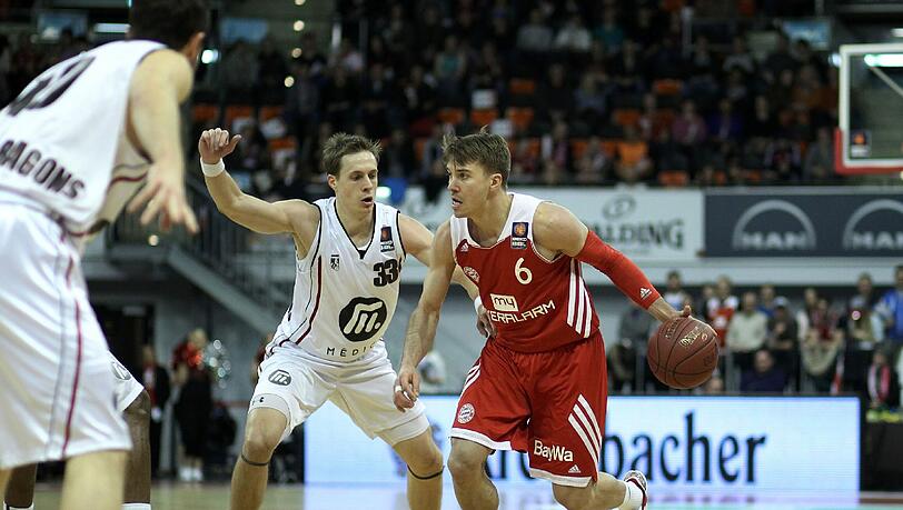 Die Basketballer des FC Bayern um Kapitän Steffen Hamann waren nicht zu stoppen. Die Basketballer des FC Bayern um Kapitän Steffen Hamann waren nicht zu stoppen.