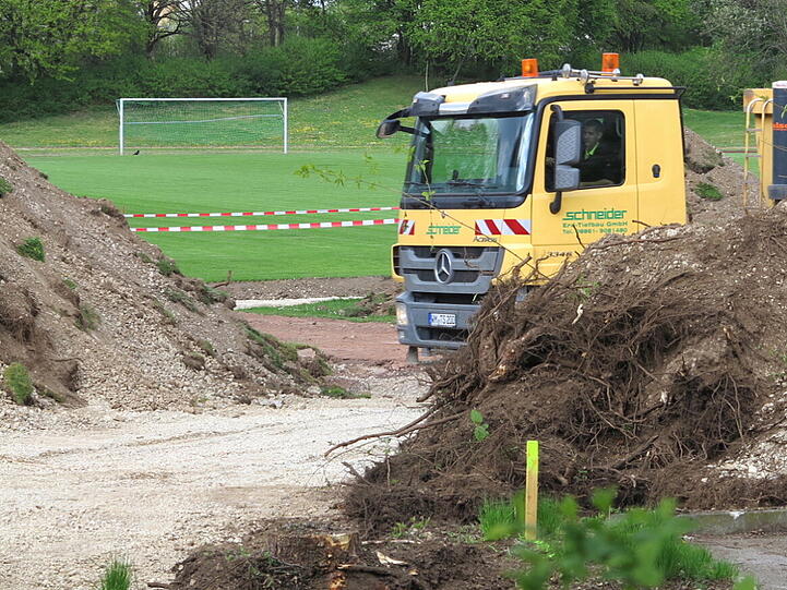 Die Bauarbeiten für den Sportpark haben begonnen.
