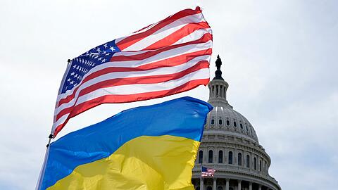Kiew hofft, mit dem Abkommen über die Ausbeutung ukrainischer Bodenschätze die USA als dauerhafte Schutzmacht an sich zu binden. (Archivbild)