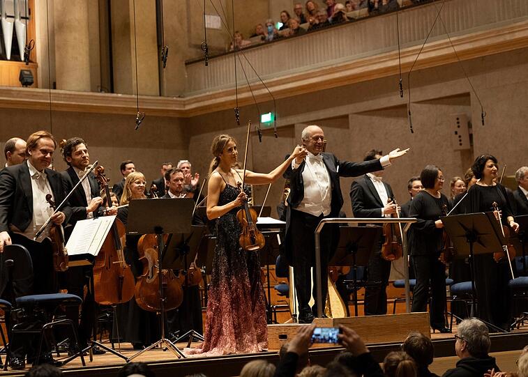 Spitzenduo: Iv&aacute;n Fischer mit Vilde Frang.